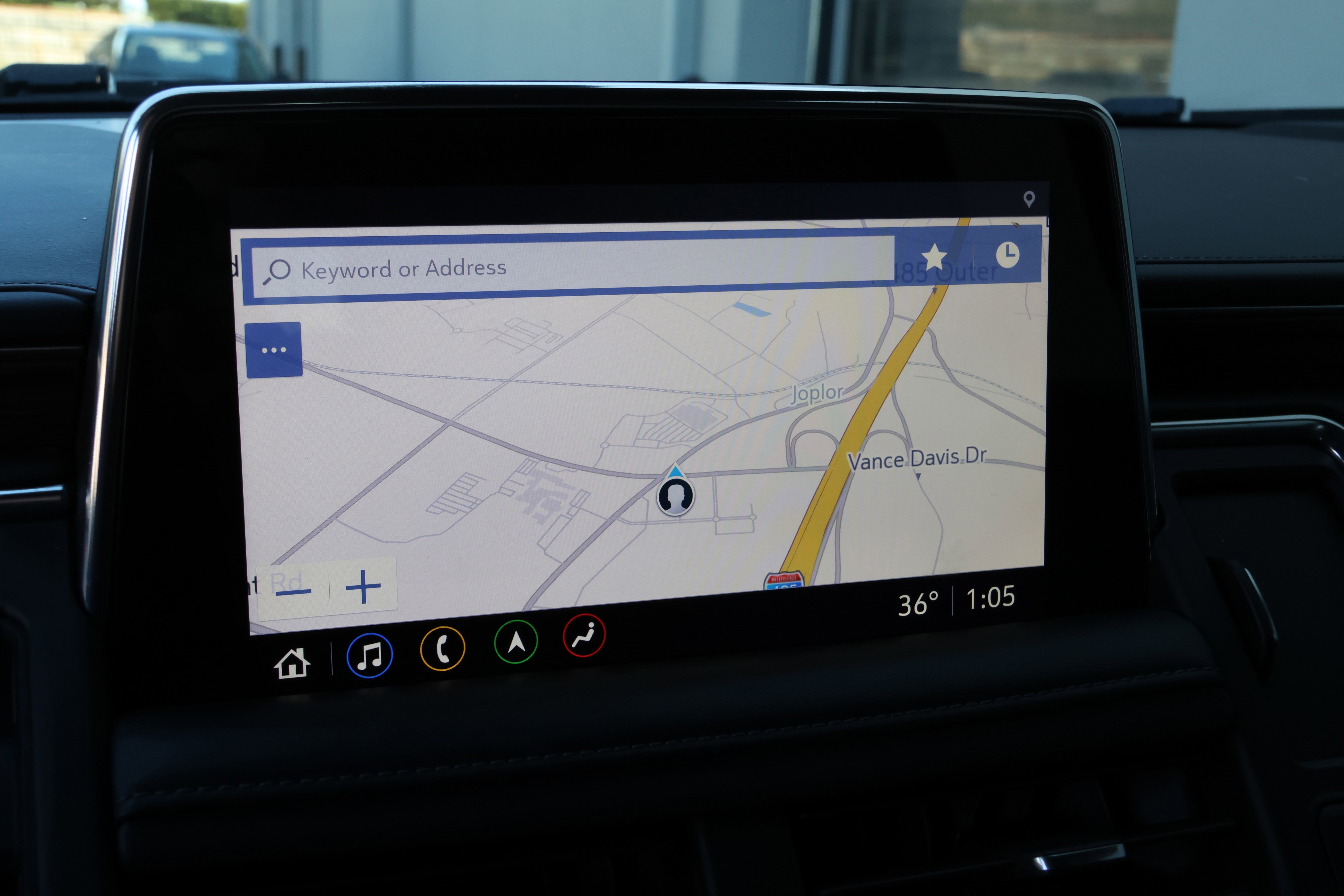 Used 2021 Chevrolet Suburban Z71 w/ Z71 Off-Road Package image 26