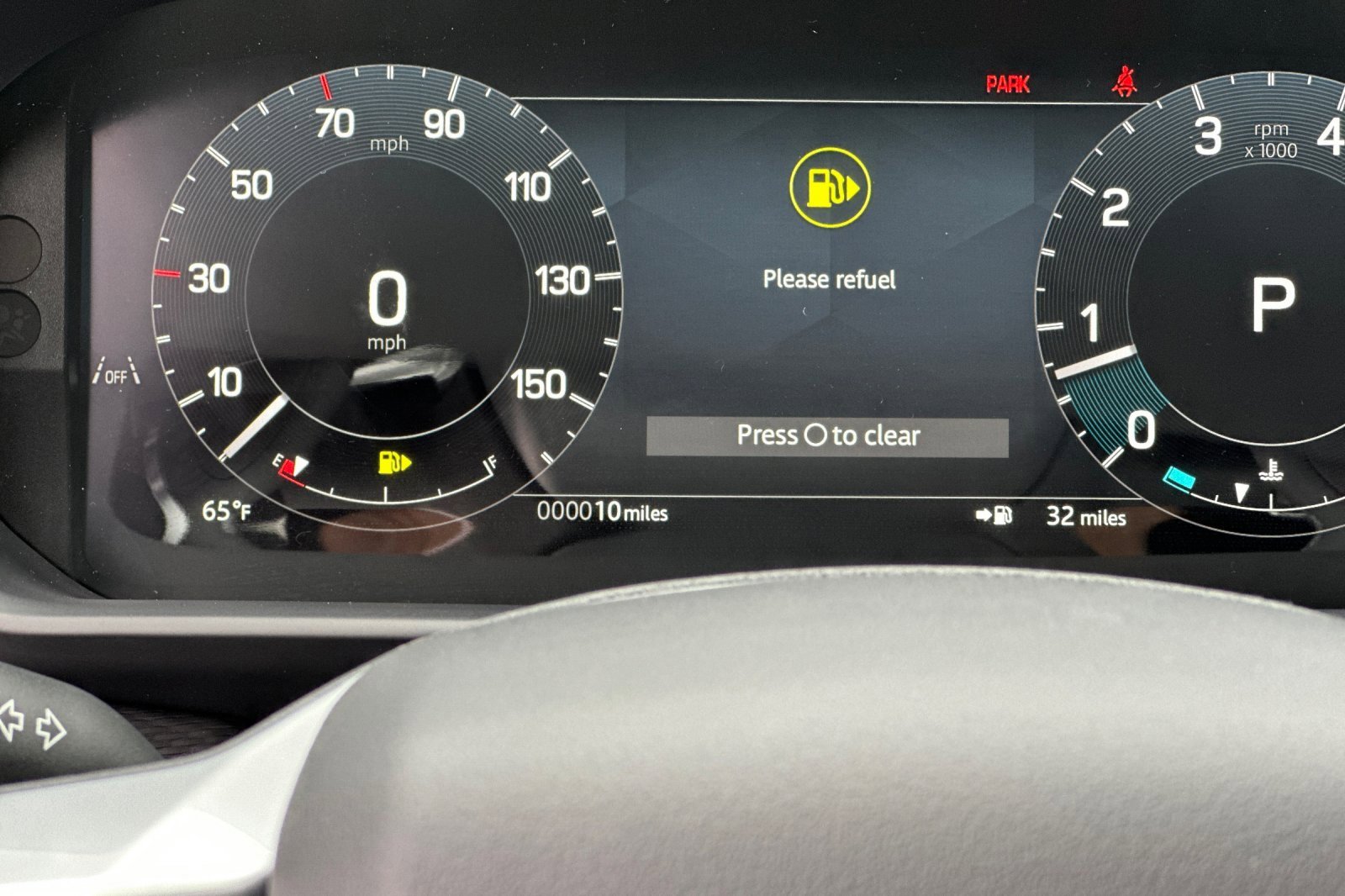 New 2026 Land Rover Discovery Dynamic SE image 27