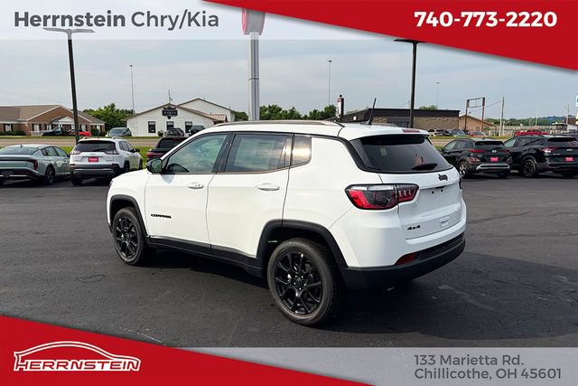 New 2026 Jeep Compass Latitude AWD/4WD image 5