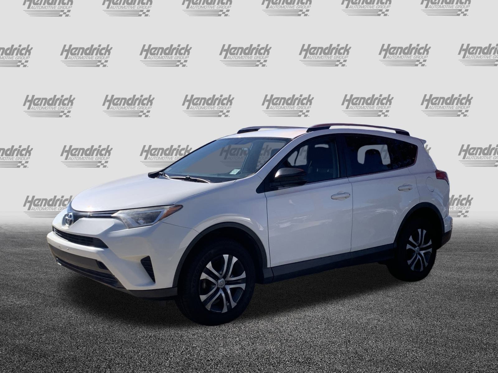 Used 2016 Toyota RAV4 LE image 5