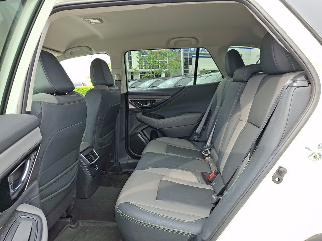 Used 2023 Subaru Outback Onyx Edition AWD/4WD image 10