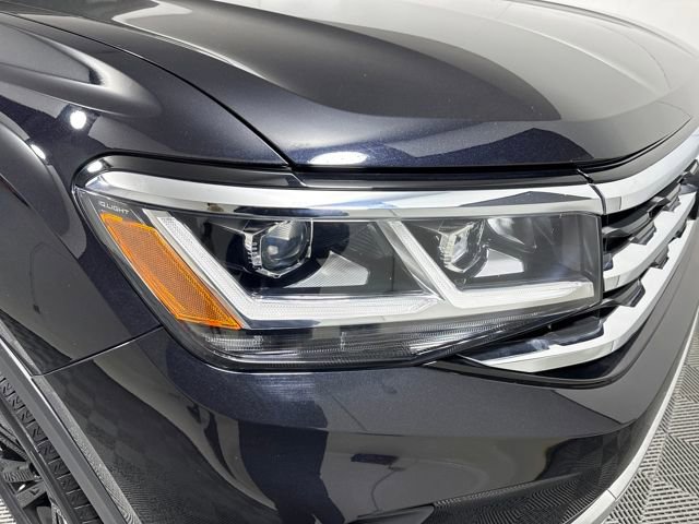 Used 2023 Volkswagen Atlas SE w/ Black Wheel Package image 12