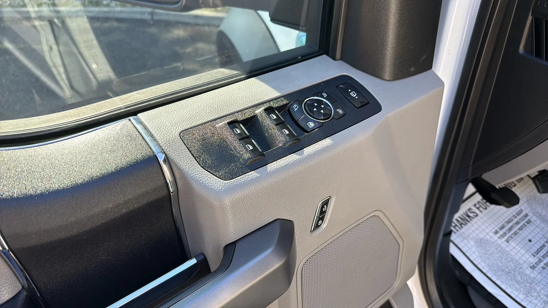 Used 2019 Ford F550 4x4 Crew Cab Super Duty w/ XLT Value Package image 14