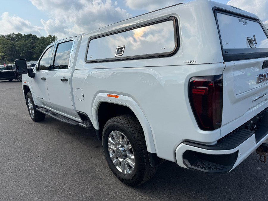 Used 2022 GMC Sierra 3500 Denali w/ Denali Ultimate Package AWD/4WD image 10