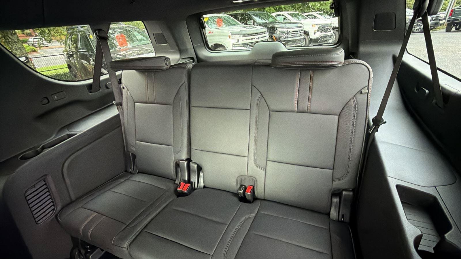New 2026 Chevrolet Suburban RST w/ Comfort Package AWD/4WD image 21