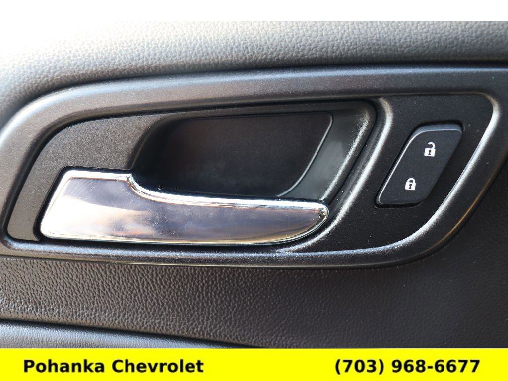 Used 2016 Chevrolet Suburban LT w/ Luxury Package image 22
