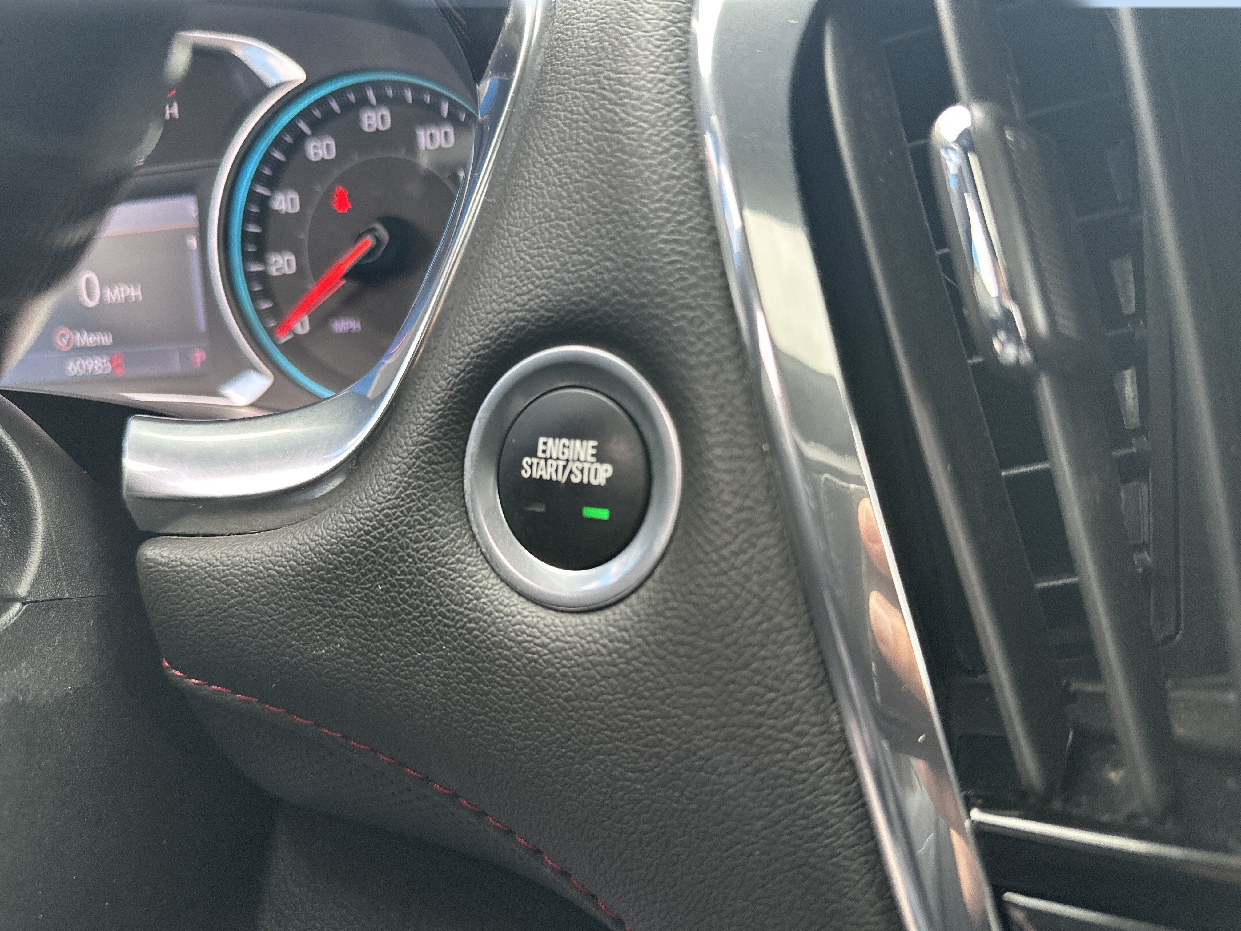 Certified 2023 Chevrolet Traverse RS AWD/4WD image 19