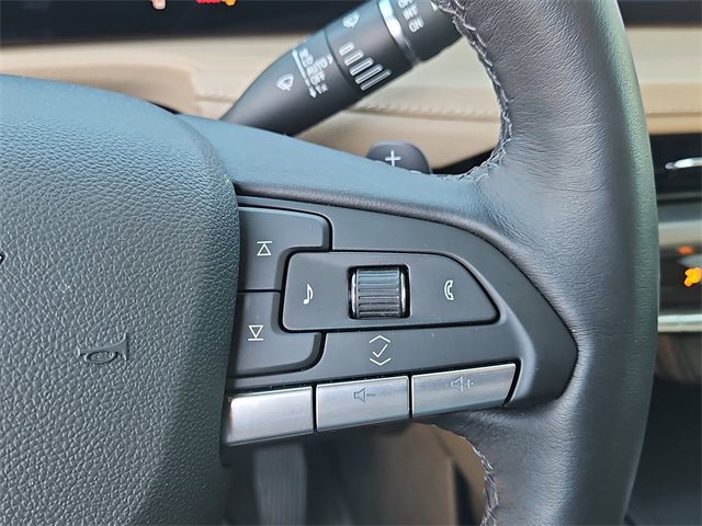 Used 2025 Cadillac XT4 Premium Luxury w/ Cold Weather Package image 21