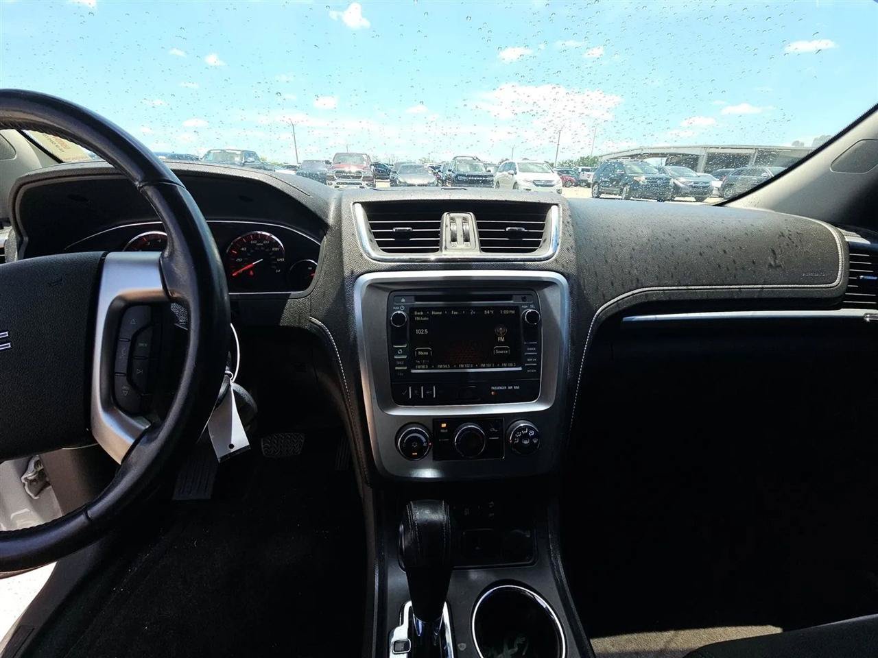 Used 2016 GMC Acadia SLE FWD image 17