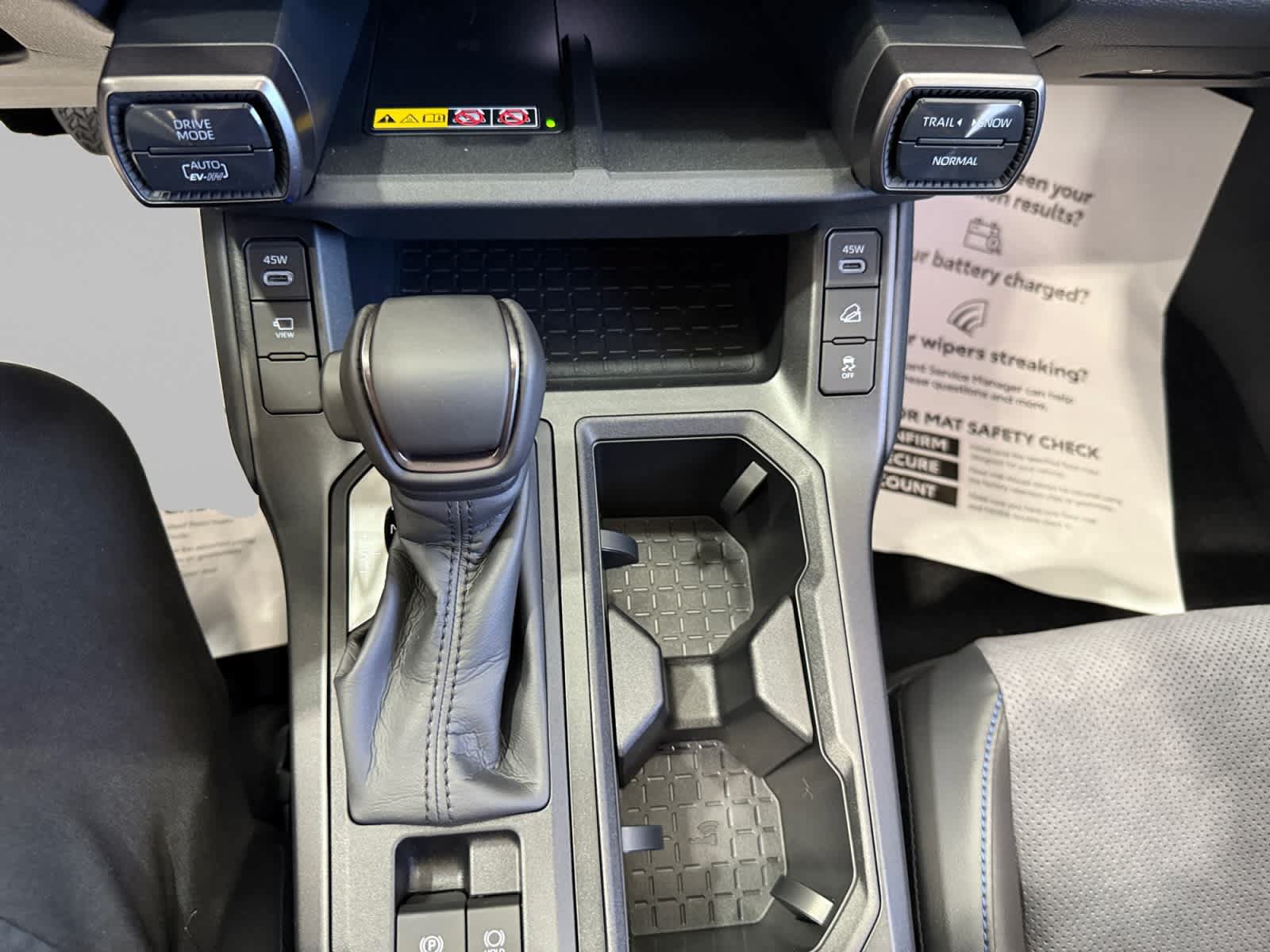 New 2026 Toyota RAV4 XSE AWD/4WD image 18