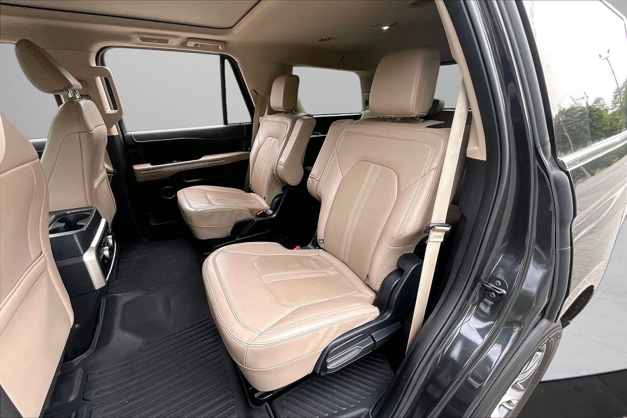 Used 2024 Ford Expedition Limited AWD/4WD image 23