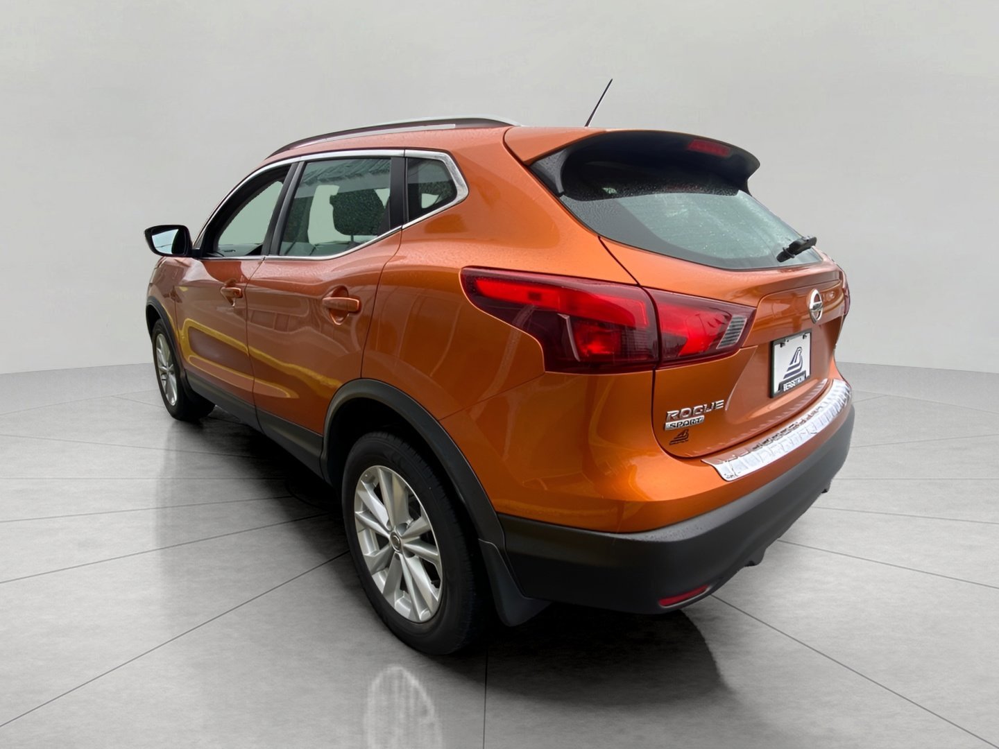 Used 2017 Nissan Rogue Sport SV w/ SV All-Weather Package AWD/4WD image 18