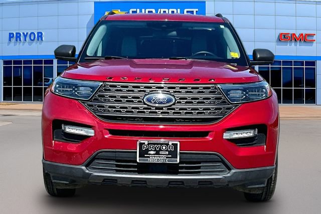 Used 2021 Ford Explorer XLT w/ Equipment Group 202A RWD image 2