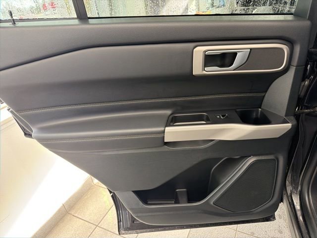 Used 2024 Ford Explorer XLT w/ Equipment Group 202A image 15