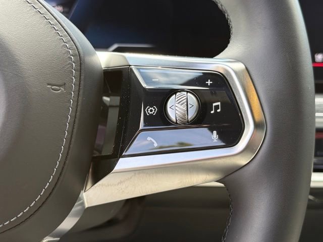 Certified 2024 BMW i7 xDrive60 image 24