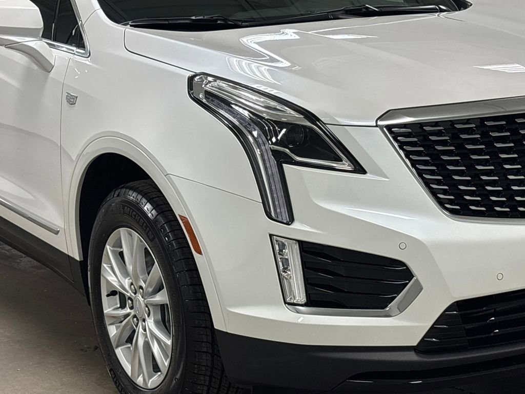 New 2026 Cadillac XT5 Luxury w/ LPO, Floor Liner Package image 4