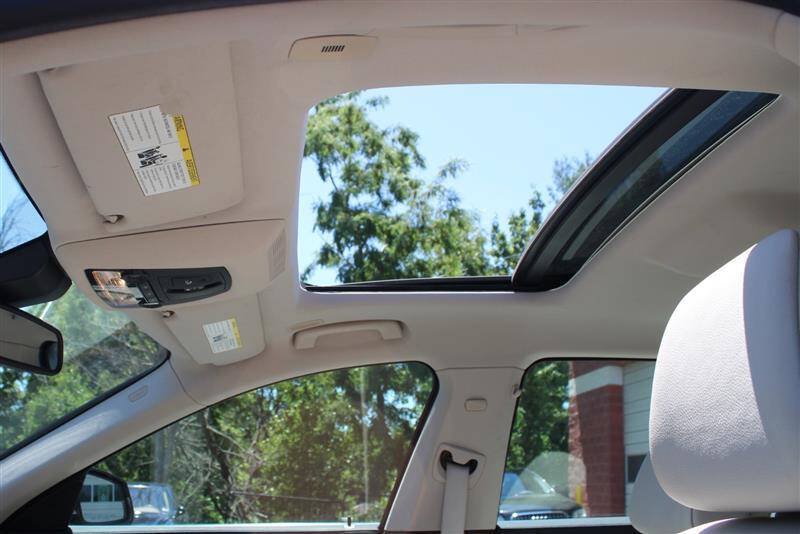 Used 2015 BMW 740Li RWD image 24