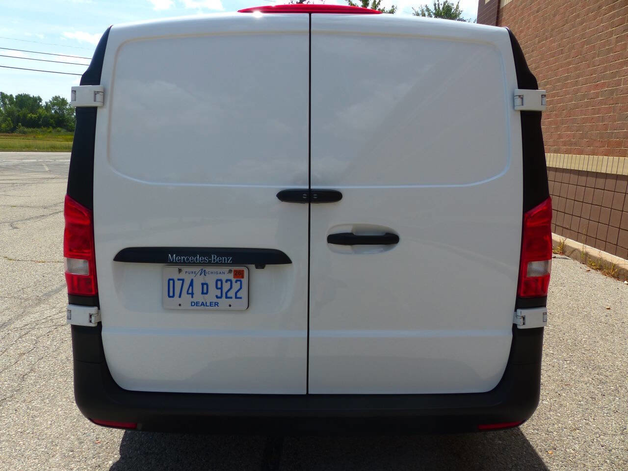 Used 2022 Mercedes-Benz Metris image 8
