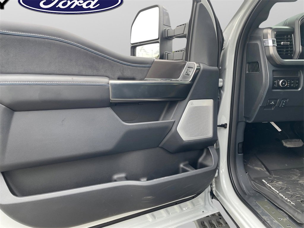New 2026 Ford F250 Platinum image 28