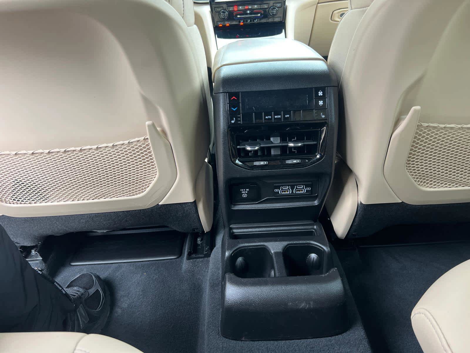 Used 2023 Jeep Grand Cherokee L Limited w/ Luxury Tech Group II image 33