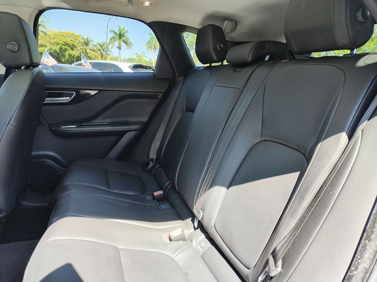 Used 2017 Jaguar F-PACE Premium AWD/4WD image 45