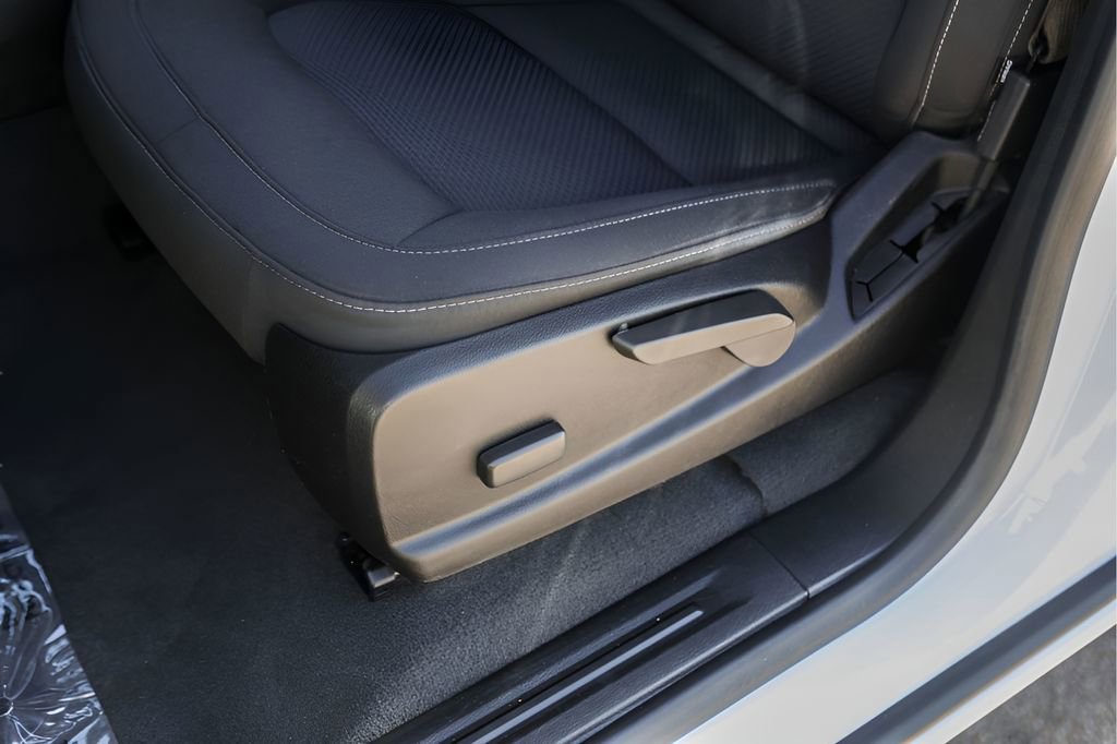 Certified 2022 Chevrolet Colorado LT w/ LT Convenience Package image 11