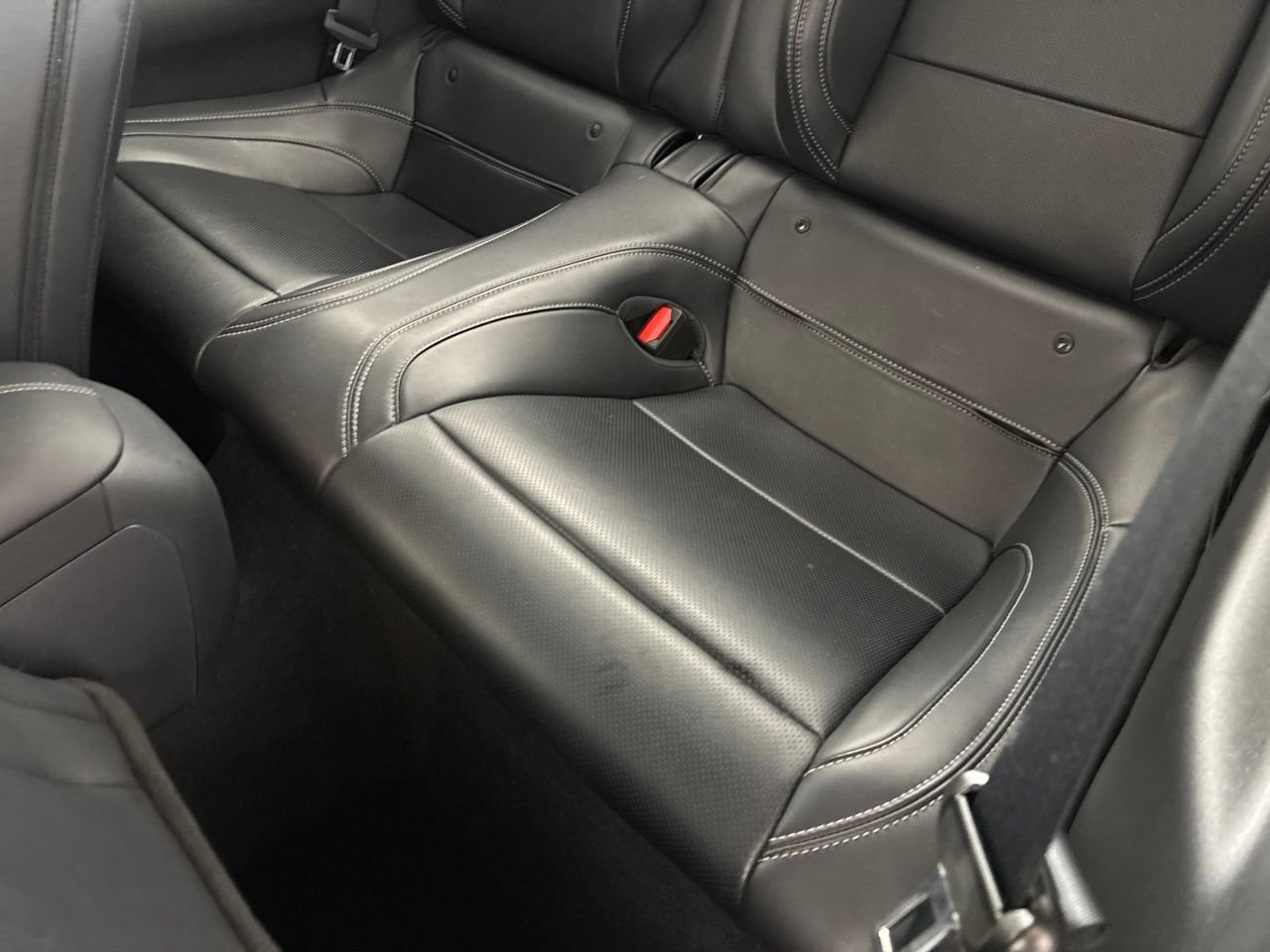 Used 2025 Ford Mustang Premium RWD image 24