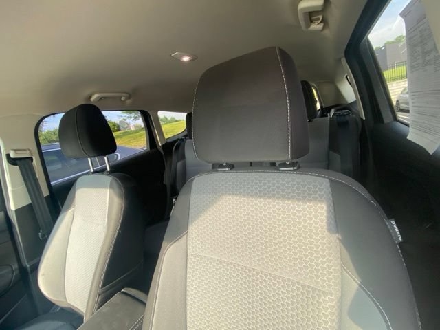 Used 2017 Ford Escape SE w/ Equipment Group 201A AWD/4WD image 6