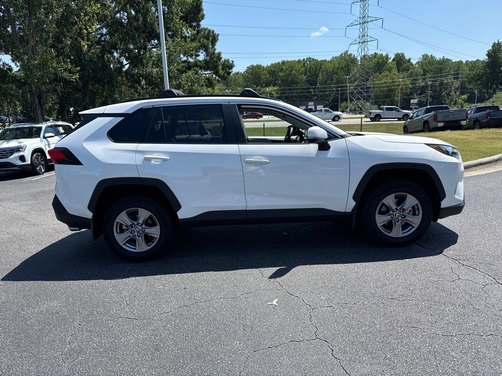 Used 2025 Toyota RAV4 XLE FWD image 6
