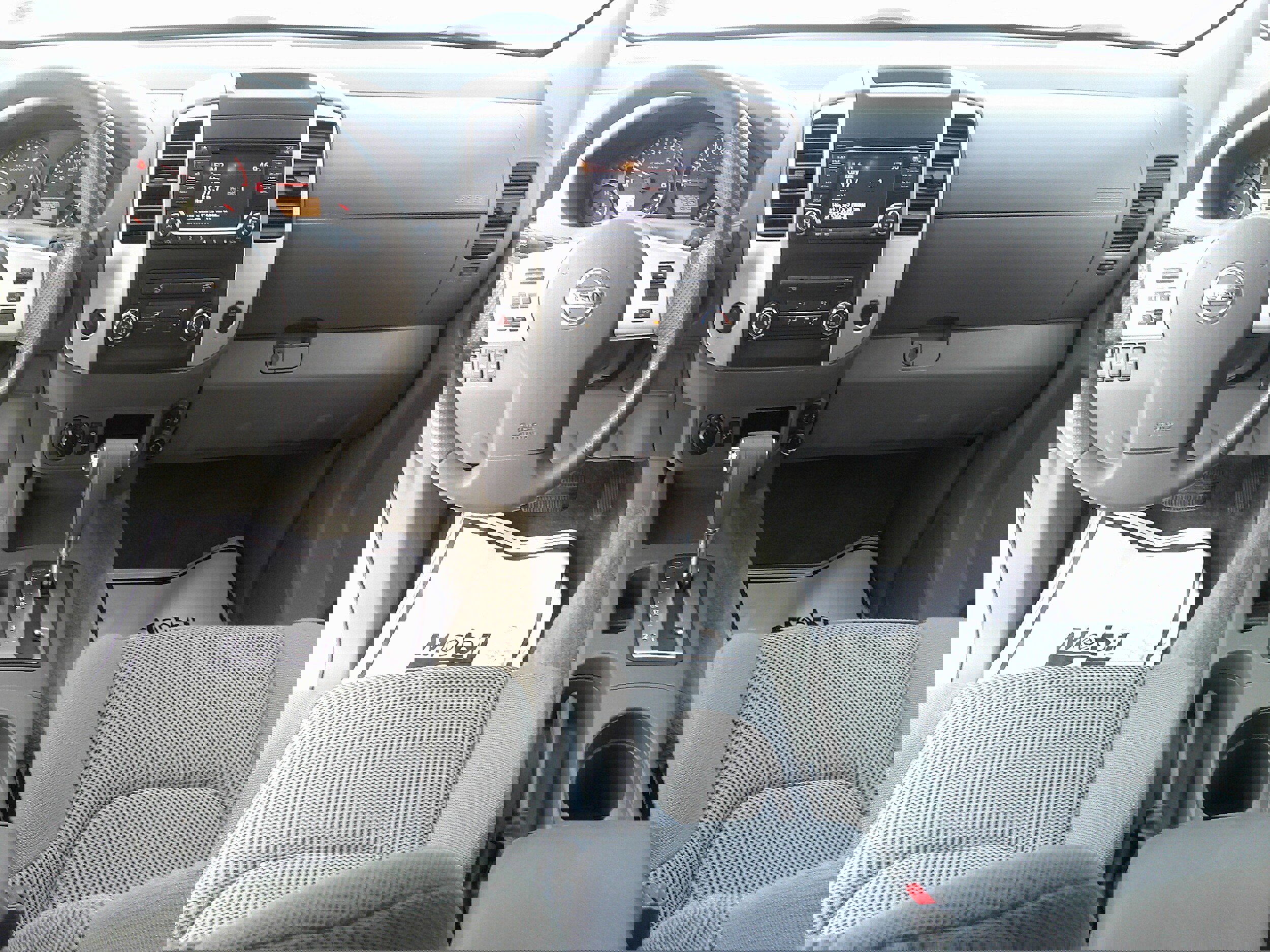 Used 2018 Nissan Frontier SV image 29