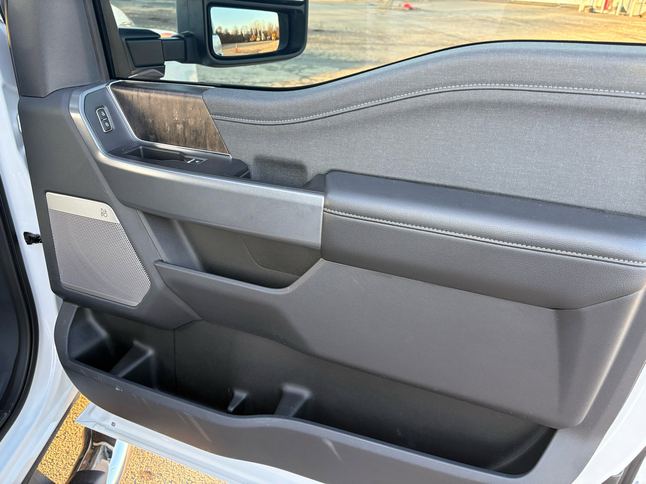 Used 2023 Ford F350 Lariat image 49