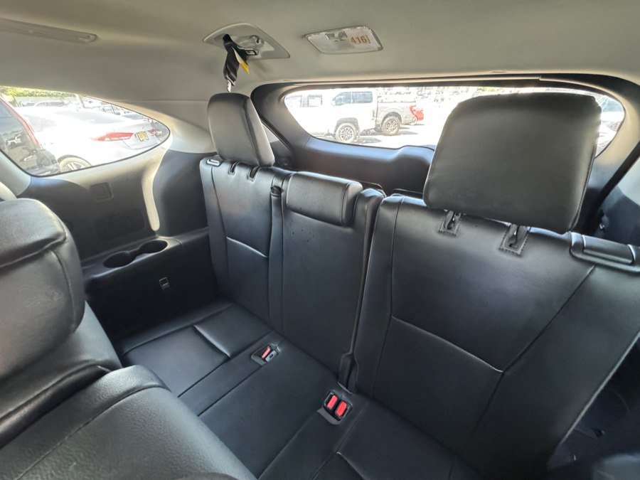 Used 2021 Toyota Highlander XLE AWD/4WD image 27
