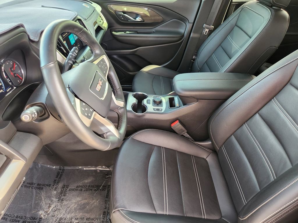 Used 2023 GMC Terrain Denali image 3