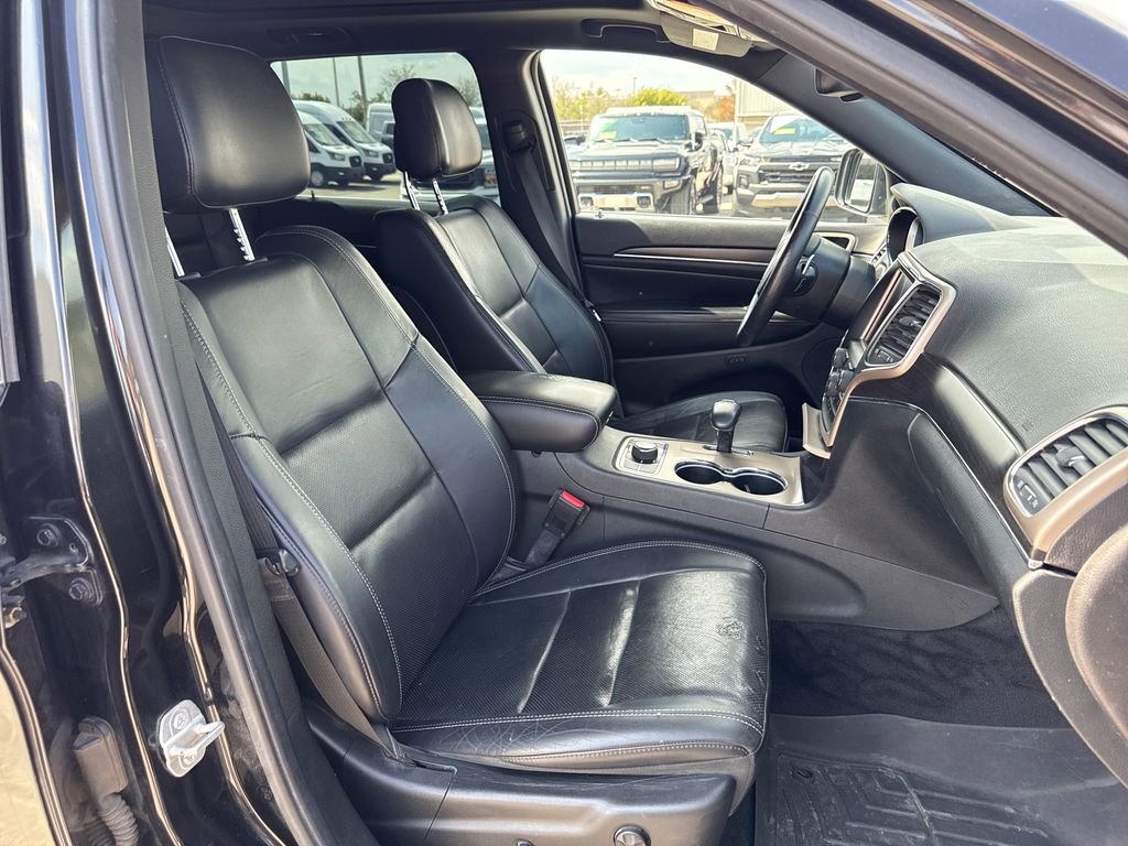 Used 2014 Jeep Grand Cherokee Limited w/ Luxury Group II image 26