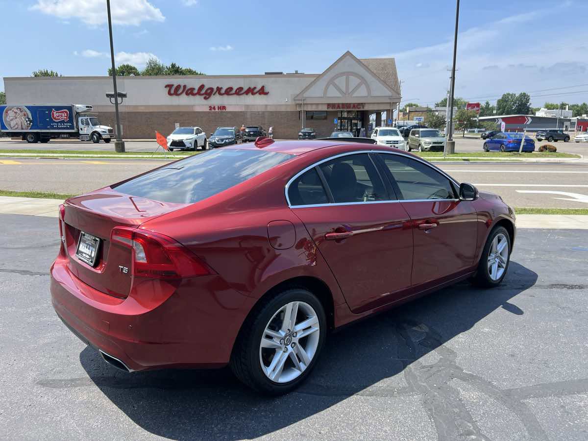 Used 2014 Volvo S60 T5 image 5