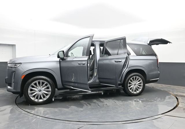 Used 2021 Cadillac Escalade Premium Luxury w/ Driver Assist Tech Package image 60