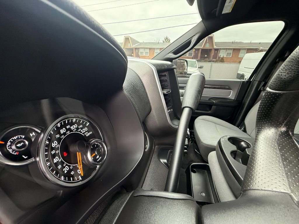 Used 2021 RAM 2500 Big Horn image 29