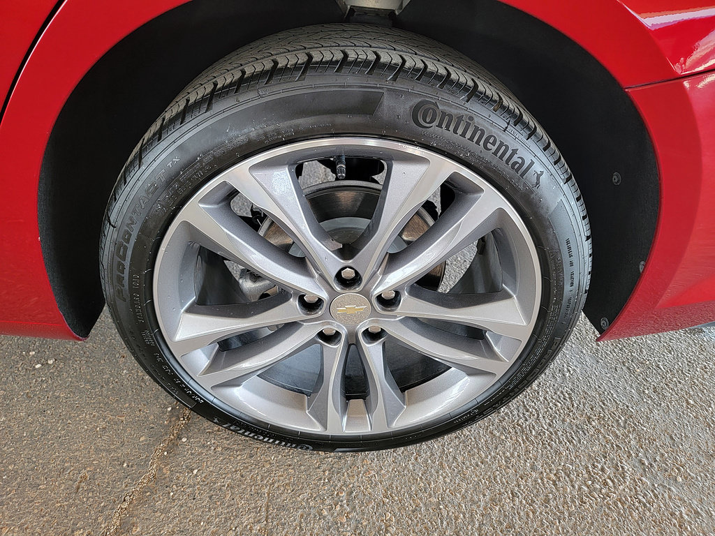 Used 2025 Chevrolet Malibu LT FWD image 11