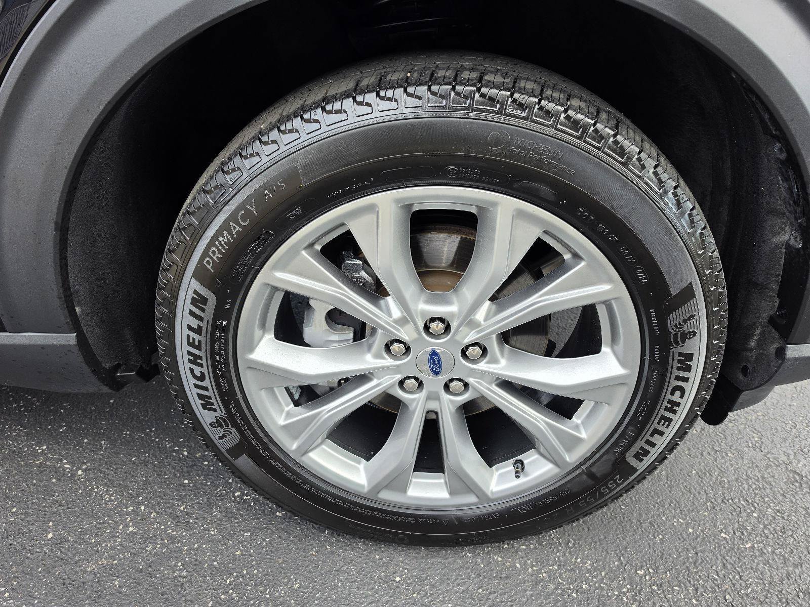 Used 2024 Ford Explorer XLT w/ Equipment Group 202A AWD/4WD image 6