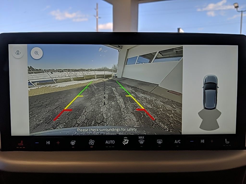 Certified 2025 Ford Escape Platinum image 19