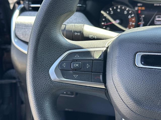 Used 2023 Jeep Compass Sport image 27