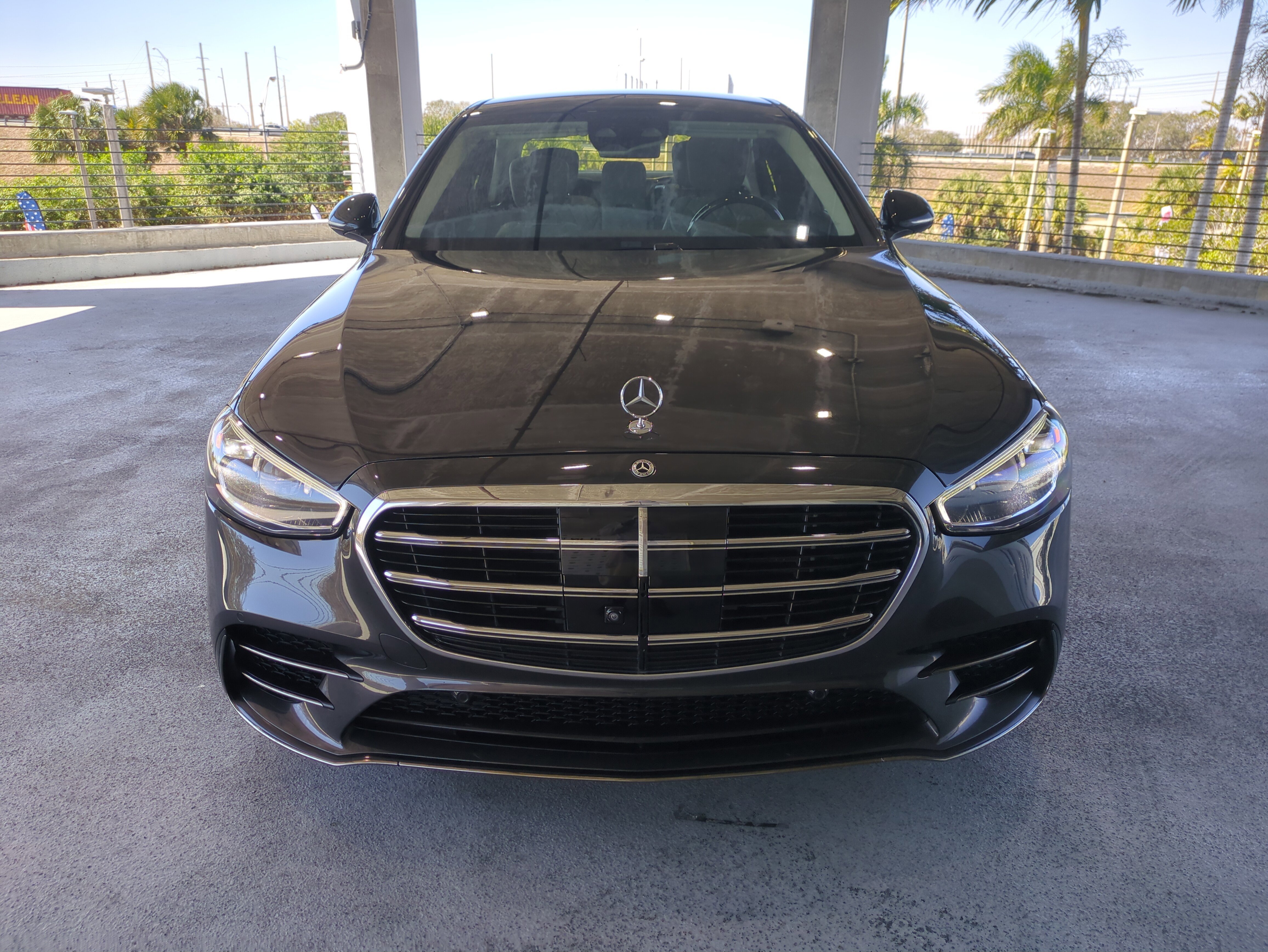 Used 2023 Mercedes-Benz S 580 4MATIC Sedan image 3
