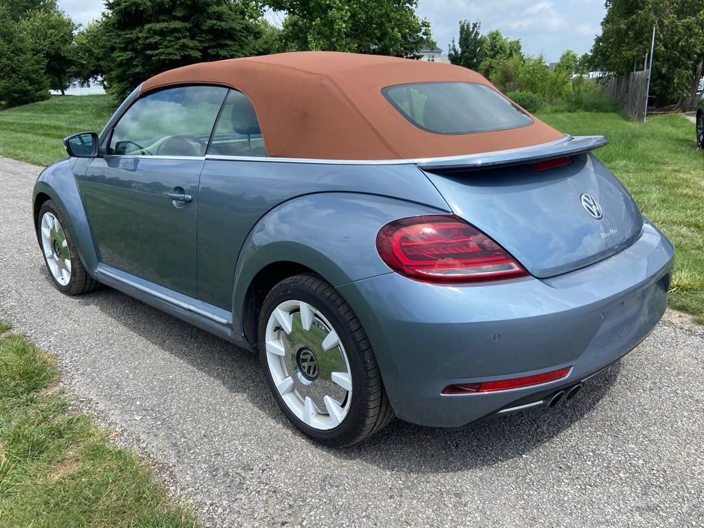 Used 2019 Volkswagen Beetle 2.0T Final Edition SEL FWD image 3