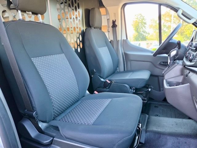 Used 2025 Ford Transit 250 Low Roof w/ Exterior Upgrade Package RWD image 9