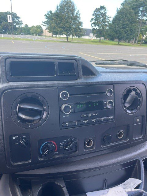 Used 2019 Ford E-350 and Econoline 350 Super Duty RWD image 12