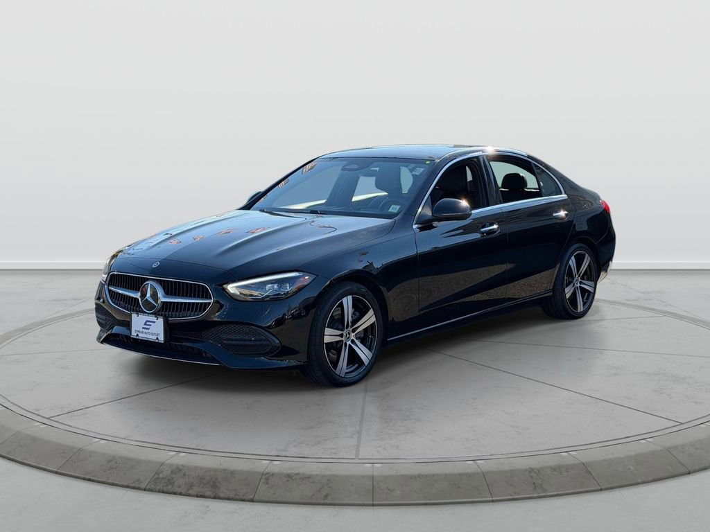 Used 2025 Mercedes-Benz C 300 4MATIC Sedan image 3