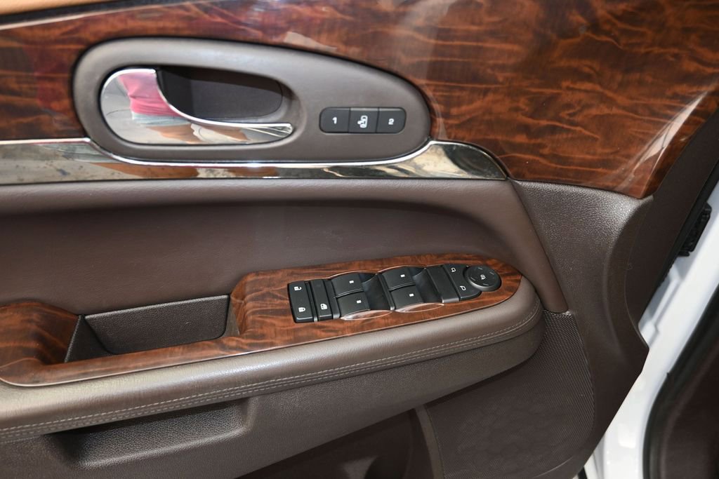 Used 2016 Buick Enclave Leather FWD image 11