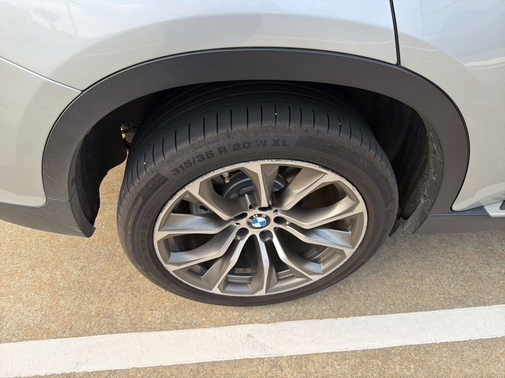 Used 2017 BMW X6 xDrive35i image 11
