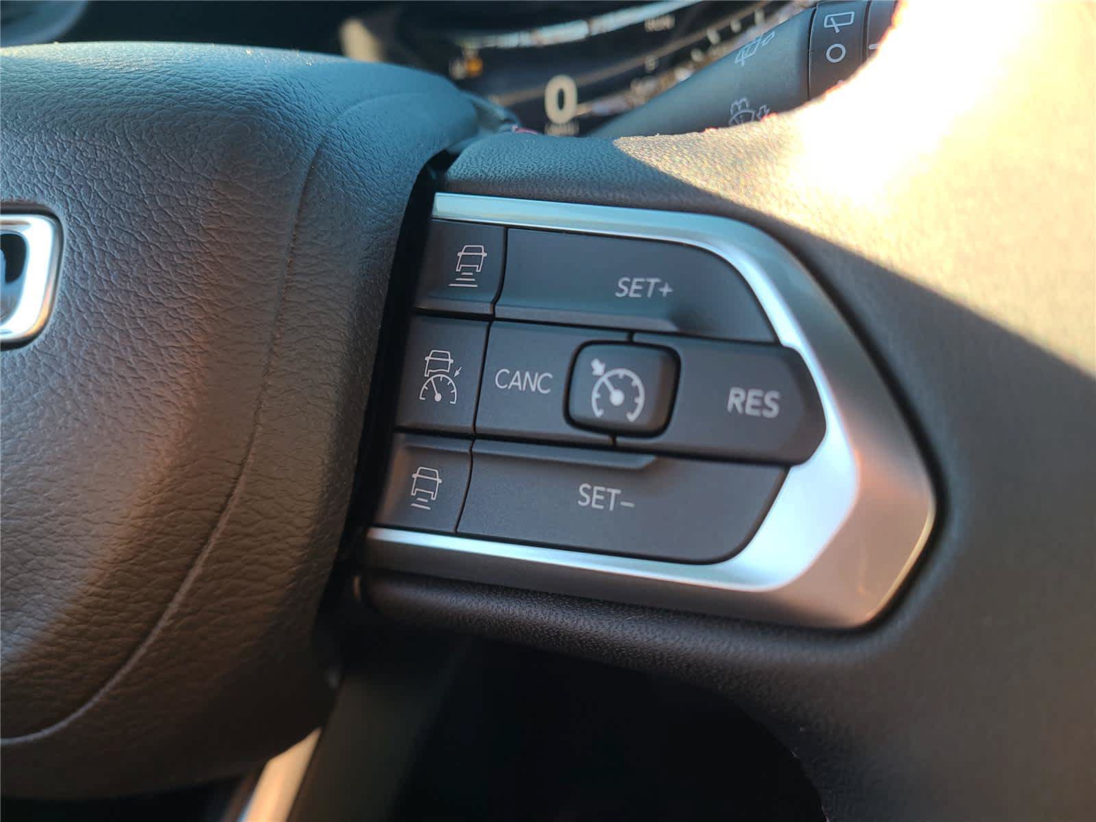 New 2024 Jeep Compass Trailhawk w/ Sun and Sound Group AWD/4WD image 30