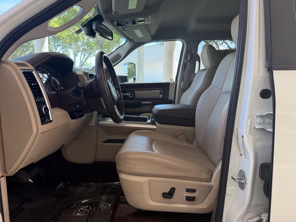 Used 2018 RAM 3500 Laramie RWD image 6